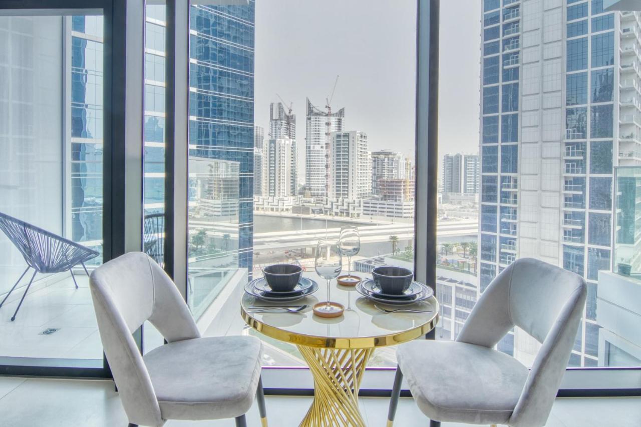 Luxury Studios With Burj Khalifa Or Canal View In Downtown - Marquise Square Tower Dubai Esterno foto