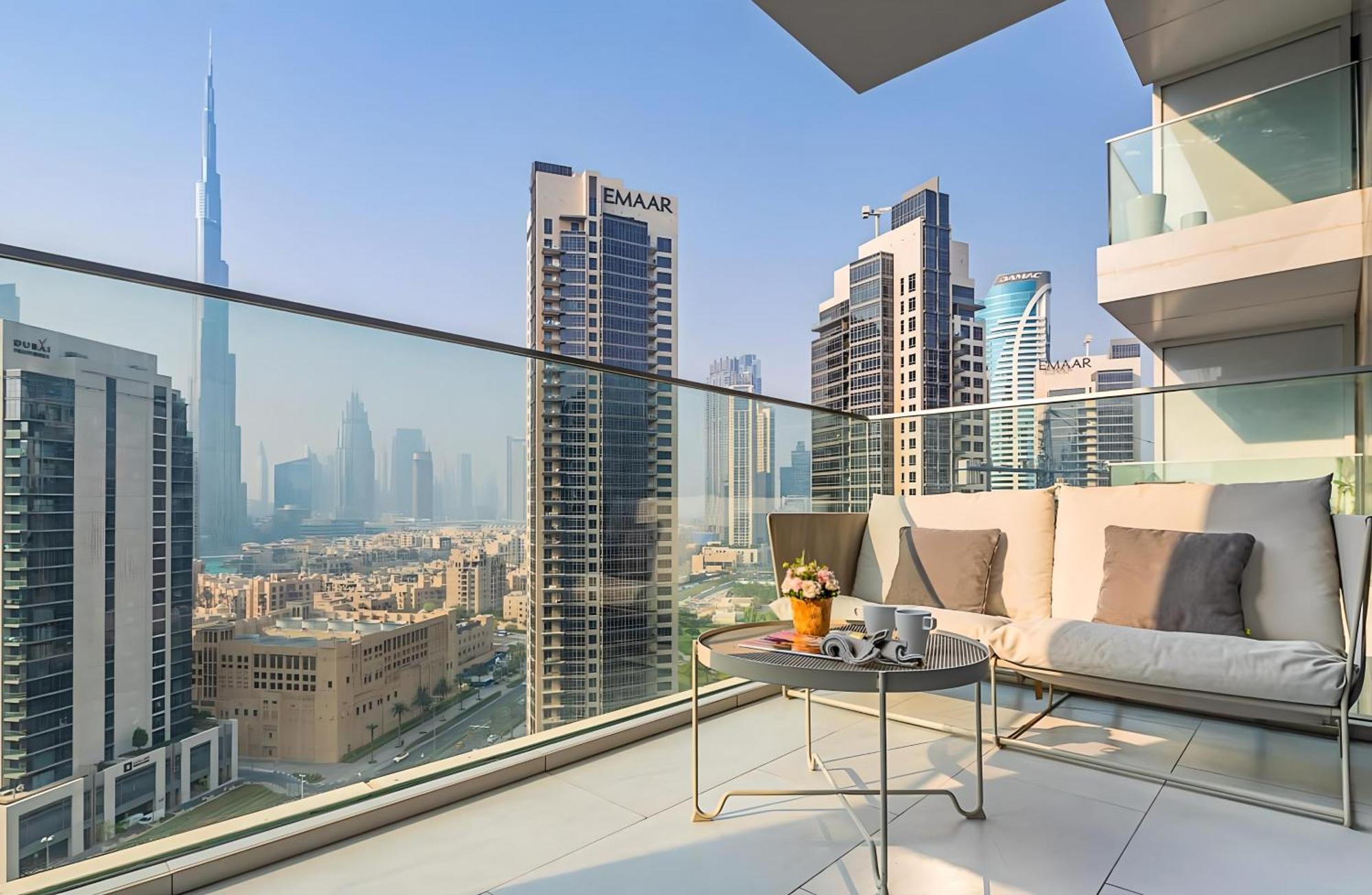 Luxury Studios With Burj Khalifa Or Canal View In Downtown - Marquise Square Tower Dubai Esterno foto